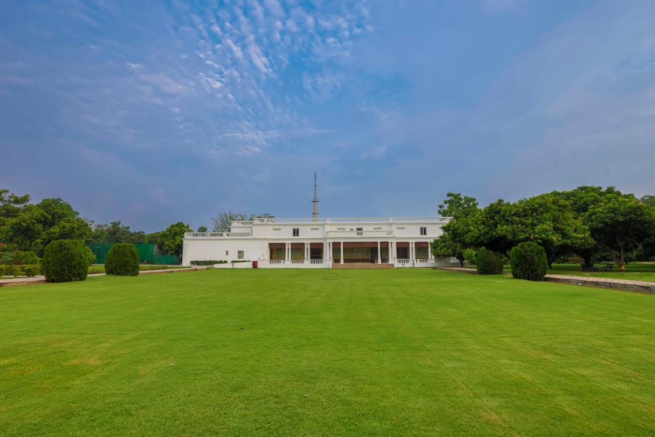 Taj Ganges Waranasi Zewnętrze zdjęcie The residence of the President of India