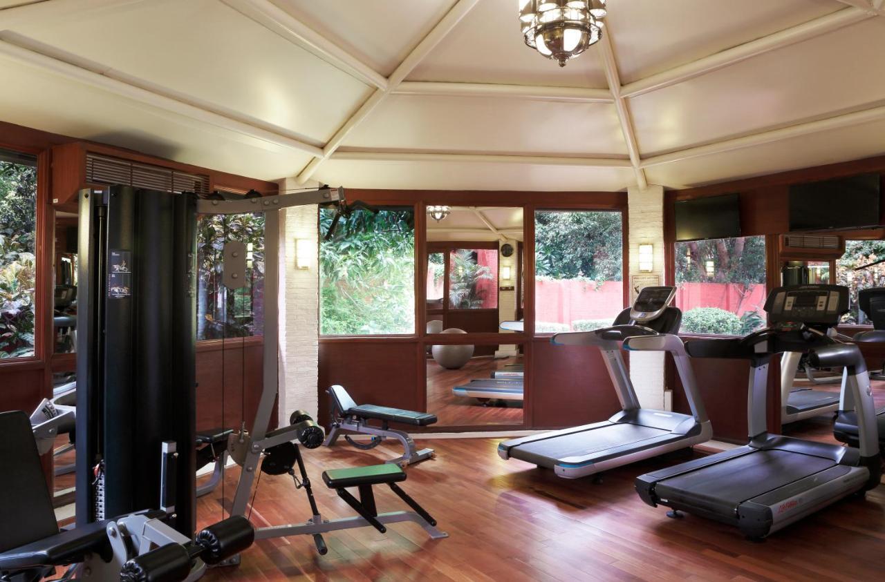 Taj Ganges Waranasi Zewnętrze zdjęcie The gym at the Taj Bengal